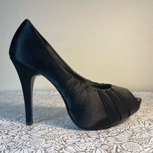 Lulu Townsend Black Platform Fabric Open Toe Heel Shoes Women Size 7 1/2